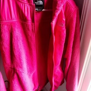HOT PINK NORTH FACE